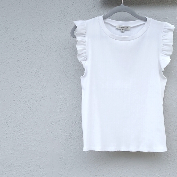 Francesca's Collections Tops - Francesca's Collections White Ruffled Fitted Ribbed Tank Top